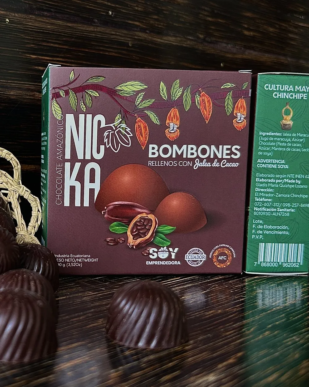 Bombones rellenos de jalea de cacao